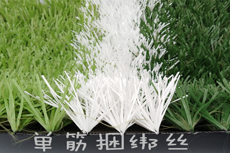 怎么確保足球場(chǎng)人造草坪的耐磨性